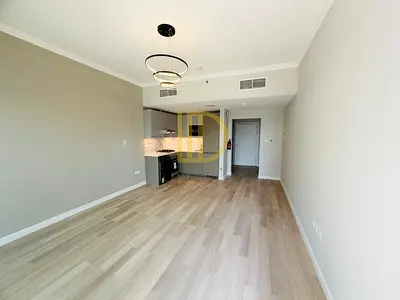 VACANT | REFURBISHED | WITH BALCONY |