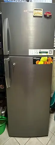 Medium-sized Silver Double-Door Refrigerator – Good Working Condition