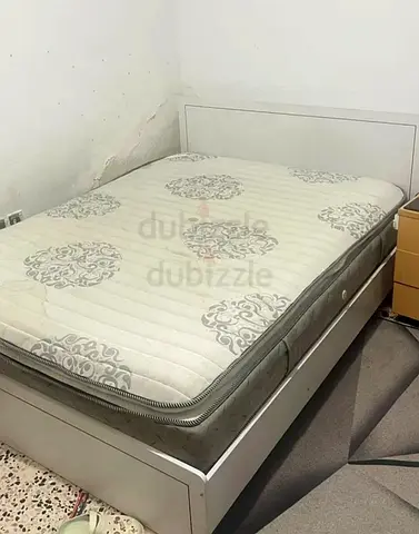 Bed with  out mattress 140by190cm