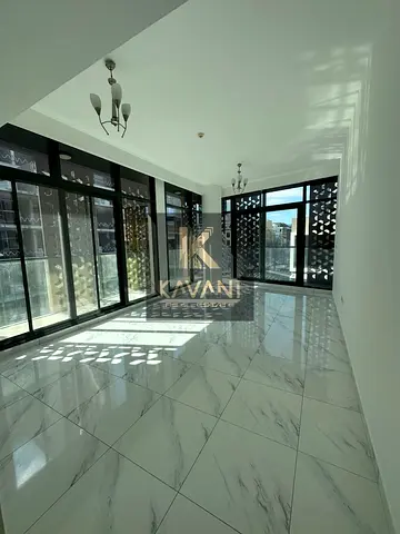 1 Bedroom Apartment l Large Layout I Well Maintained