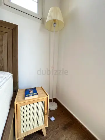BEDROOM FLOOR LAMP