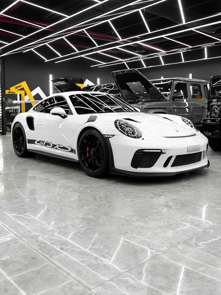 Porsche 911 2019 — photo 1 of 17