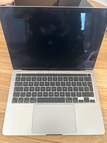 MacBook Pro m2 conector display damage