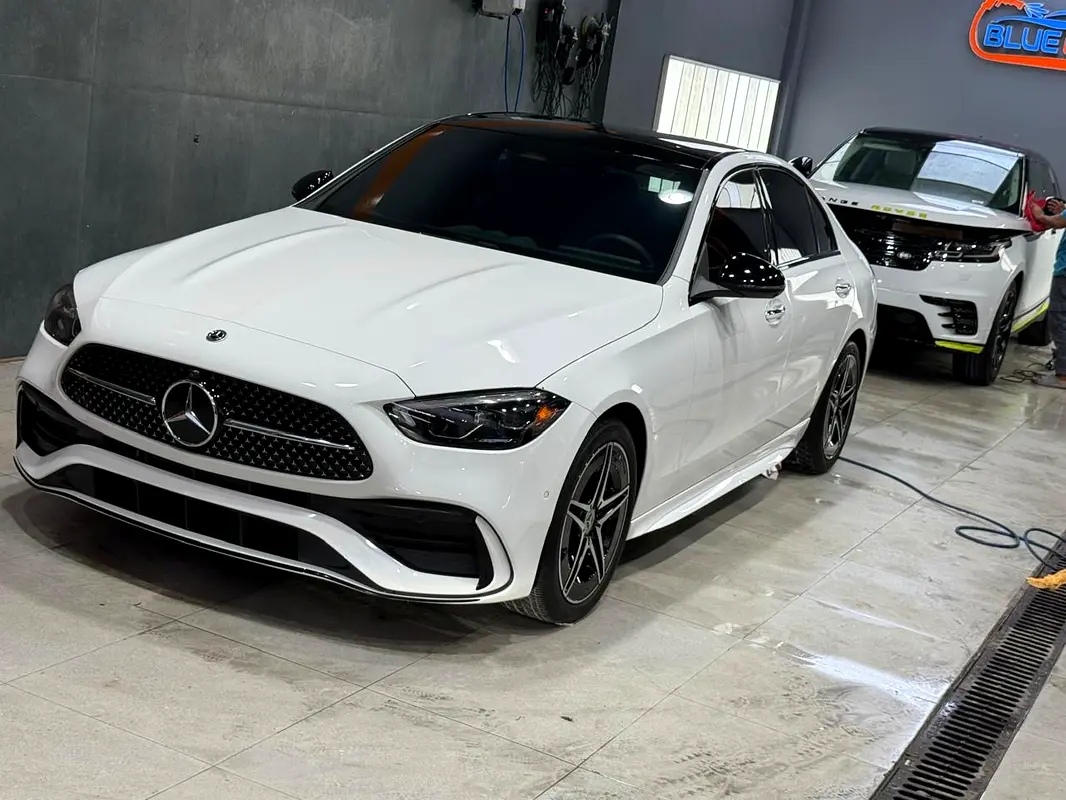Mercedes-Benz C-Class 2024 — photo 1 of 10