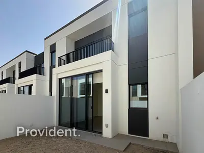 Brand New | Plus Maid | Close to Amenities