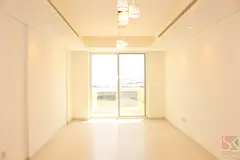 Close to Metro | Family Building