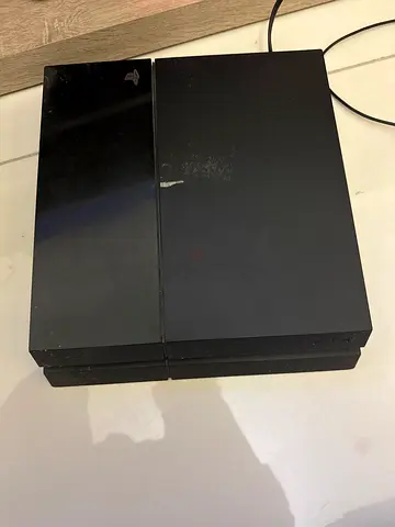 Sony PlayStation 4 (Original) Console - Black, Used