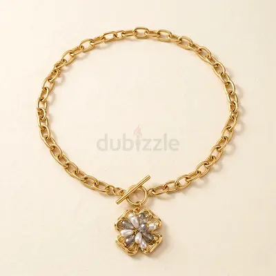 Flower Pendant Necklace