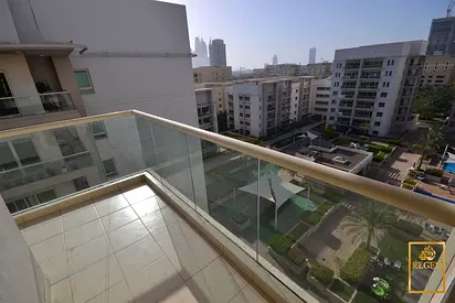 Spacious 2 Bedroom Apartment available for Rent