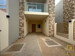 END unit | Private Courtyard | Spacious Layout