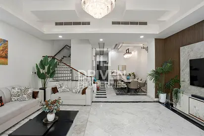 Furnished | Upgraded Villa | Spacious Layout