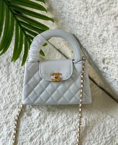 Classic Quilted White Top-Handle Chain Bag (Chanel-style)