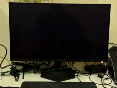 Alienware 27-inch gaming montior broken