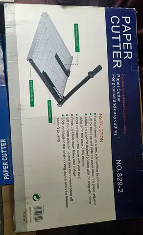 Paper cutter professional