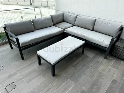 Outdoor L-shaped Aluminium Sofa Set with Cushions and Coffee Table/ Bench