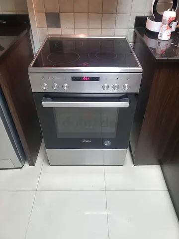 Siemens new model electric ceramic cocker 60 by 60cm