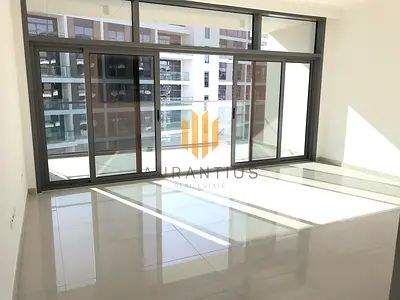 Spacious 2BR + Laundry | Park View