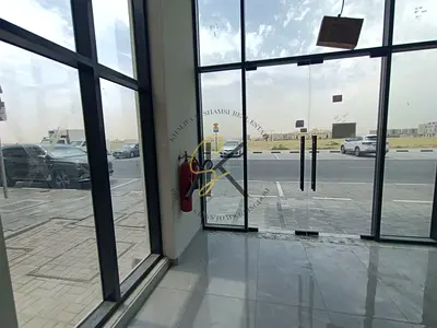 🌟 Spacious Unfurnished Shop | With Washroom & Kitchen | 750 Sqft | Prime Commercial Space in Muwailah Commercial (University Area) – Sharjah 🏪✨