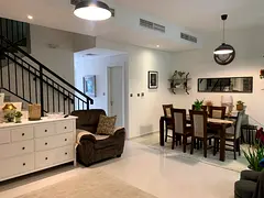 3 Bed + Maid | Private Garden |Strong End-User