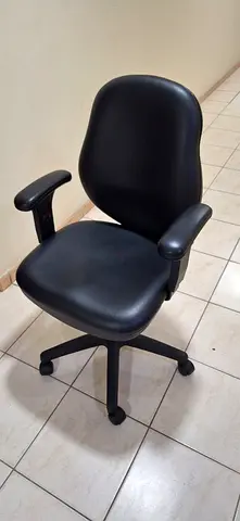 Premium Ergonomic Office Chair for Sale – AED 100