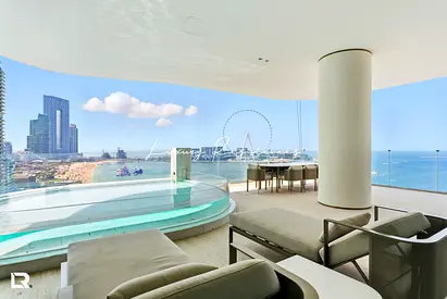 ** Elegant Beachfront Living | Bluewaters View **