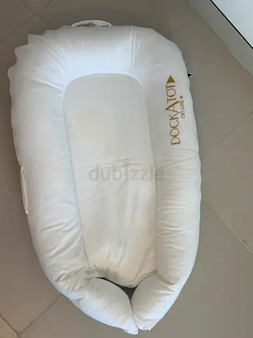 DockATot Deluxe-style Baby Lounger / Nest - White, Gently Used
