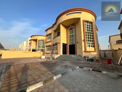 SPACIOUS 4 BED ROOM HALL MAJLIS, DRIVER ROOM VILLA AVAILABLE IN MBZ CITY