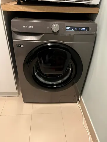 Samsung 9kg front loading washing machine with WiFi technology