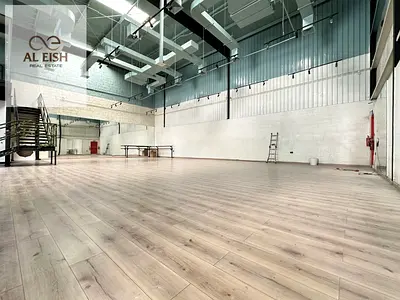 Commercial Warehouse for Showroom Use | Al Quoz | 4,040 Sqft
