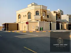 Luxury 4 master-bedroom villa (second tenant) with a large rooftop, living room, majlis, maid’s ro