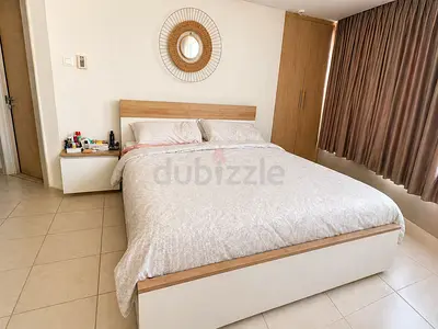 Queen Bed Frame with Headboard and Mattress + 1 drawer-- Light Wood  White Finish