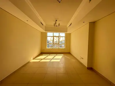Spacious 3bedroom with maid room