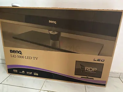 BenQ L42-5000 42 LED TV - Rare use with Box available