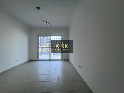 Pool View 1BR | Balcony | Modern Kitchen