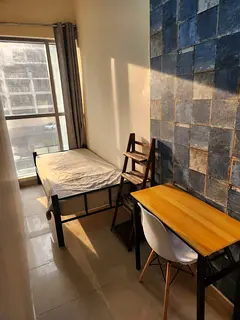 URGENT!  DMCC metro 3 mins walk!