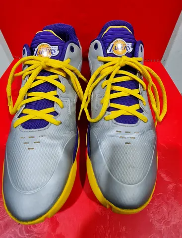 ANTA Shoes (Los Angeles Lakers)