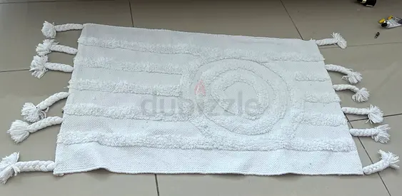 White Textured Cotton Rug with Tassels — 120x70cm (Approx.)