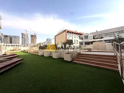 2 Balconies - Pool View - Premium Lifestyle