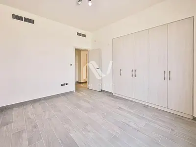 | Investment Deal | Single Row |End Unit