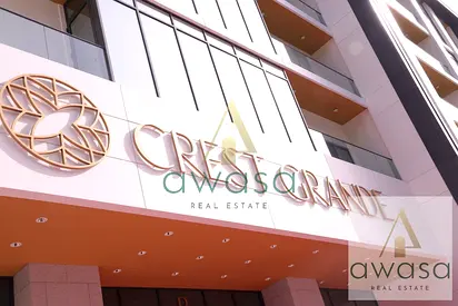 Stylish 1BR Apartment Crest Grande Modern Living