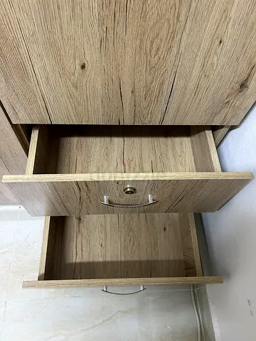 2door  Wooden Wardrobe with 2 Drawer