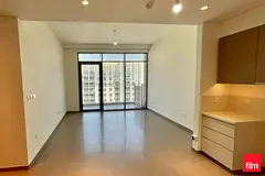 High Floor I Pool View I Vacant