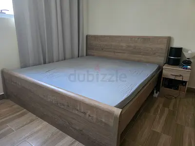 King size bed