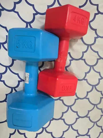 Pair of Neoprene Hex Dumbbells - 4kg  5kg