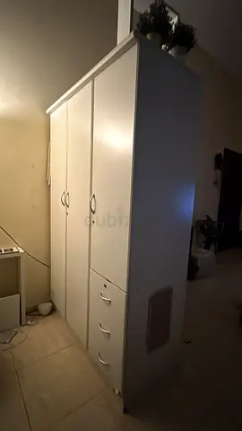 SPACIOUS 3-DOOR WARDROBE FOR URGENT SALE...!!!