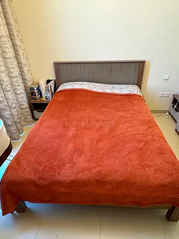 Wooden dresser with large mirror and 3 drawers - good condition. Bed with comfortable mattress