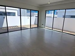 Vacant | Mid Corner | Negotiable