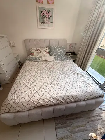 Home center Hydraulic bed, queen size with mattress