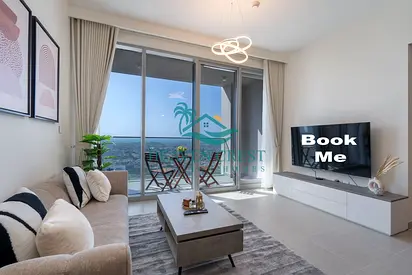 Ultra Luxury 2 bed Apartment - Free Parking, Gym and Pool - All Bills included