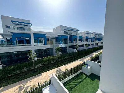 Close To Park | Single Row | Semi Furnished